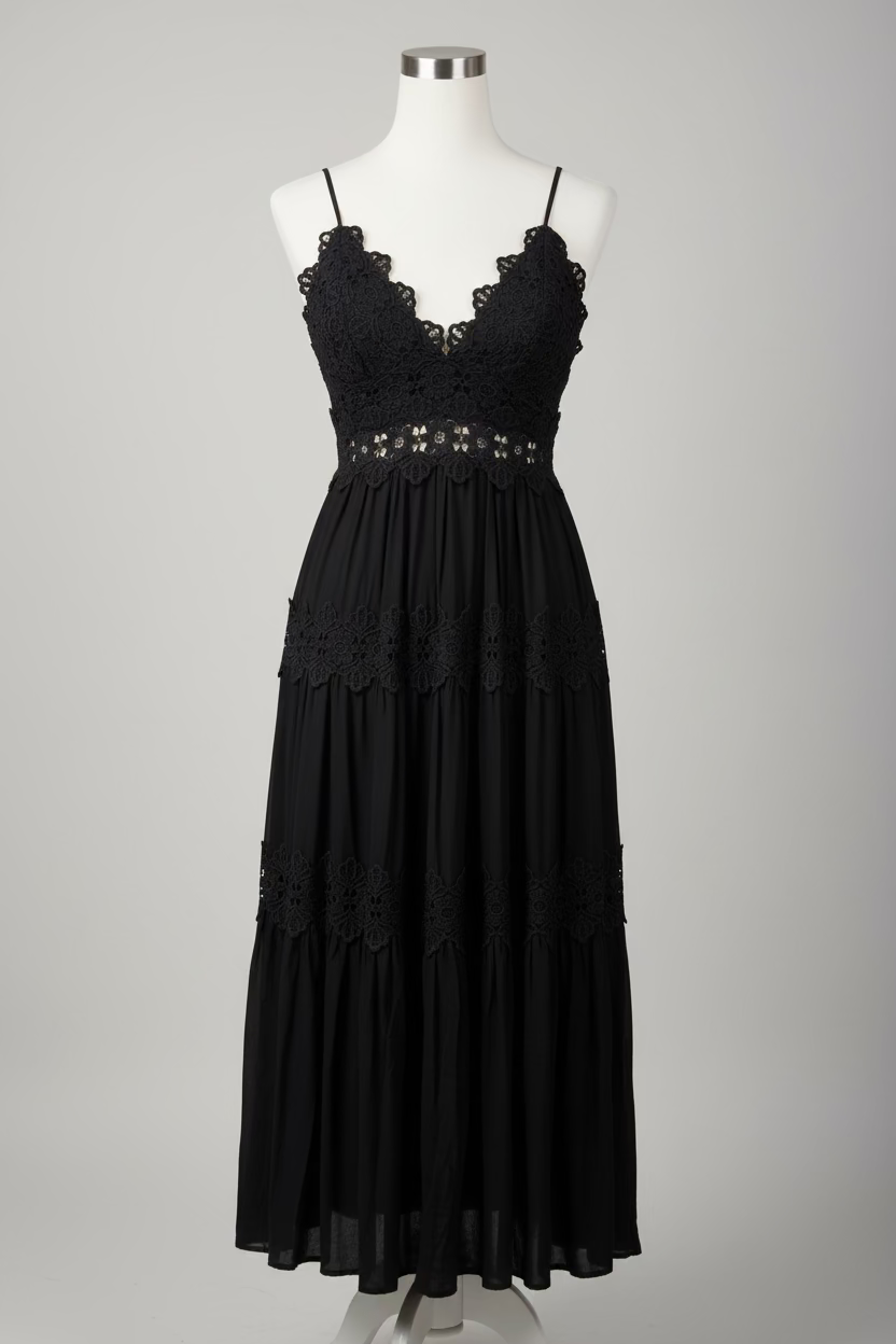 Kleid mit offenem Rücken & Spitzendetails