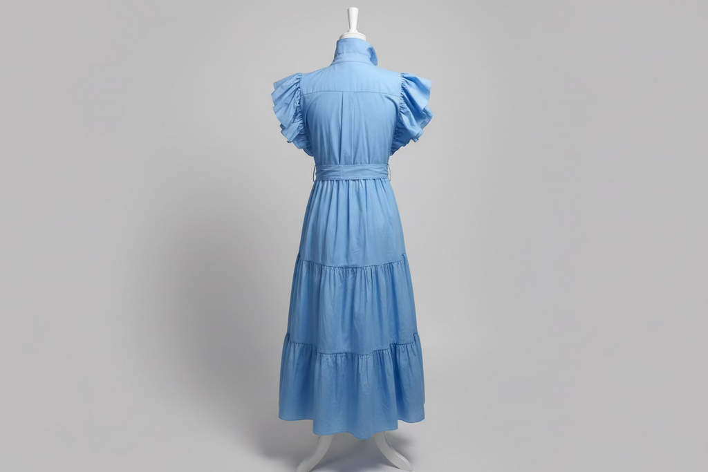 Kleid mit Knopfleiste, Flügelärmeln & Volantrock