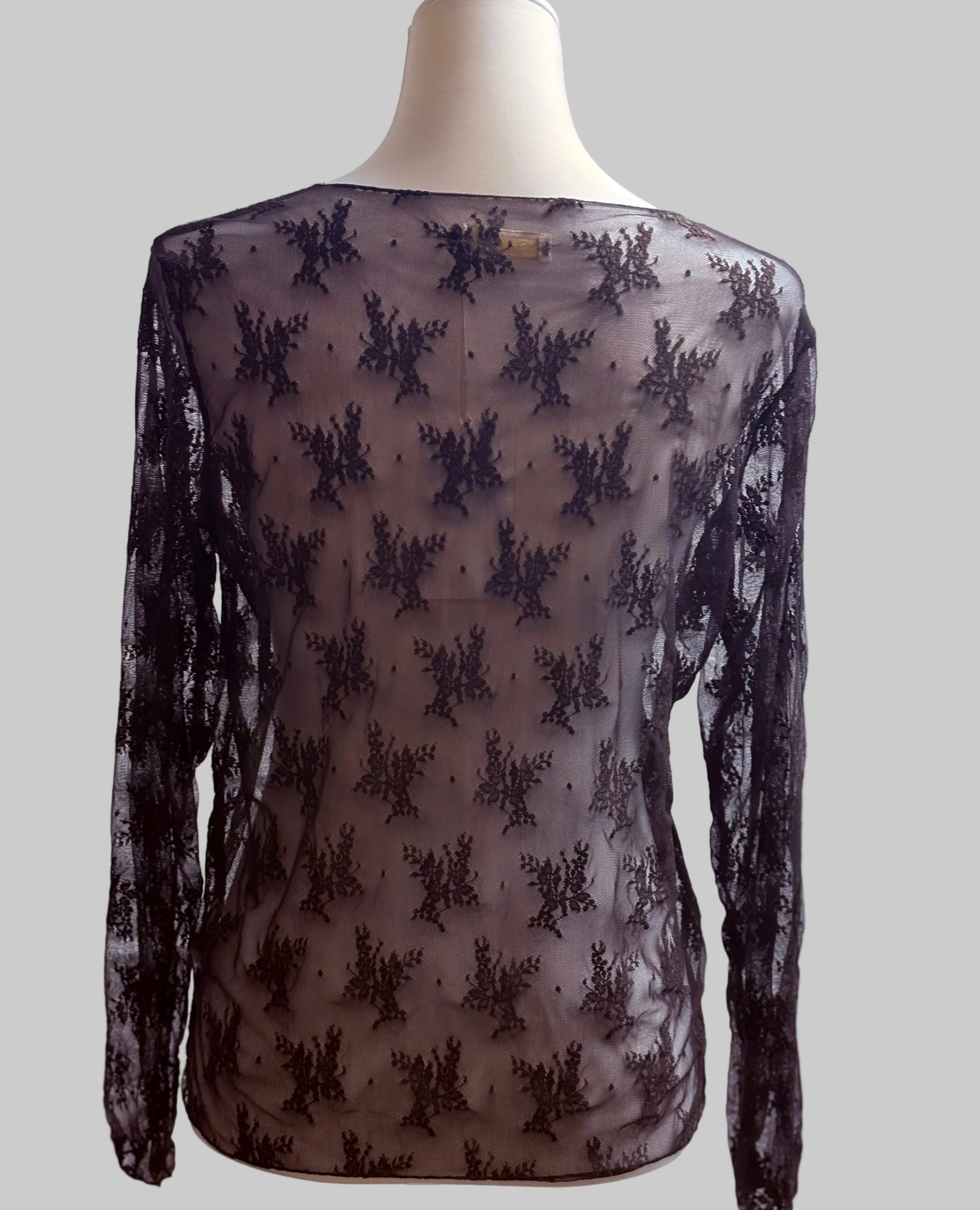 Top aus Spitze mit langem Arm