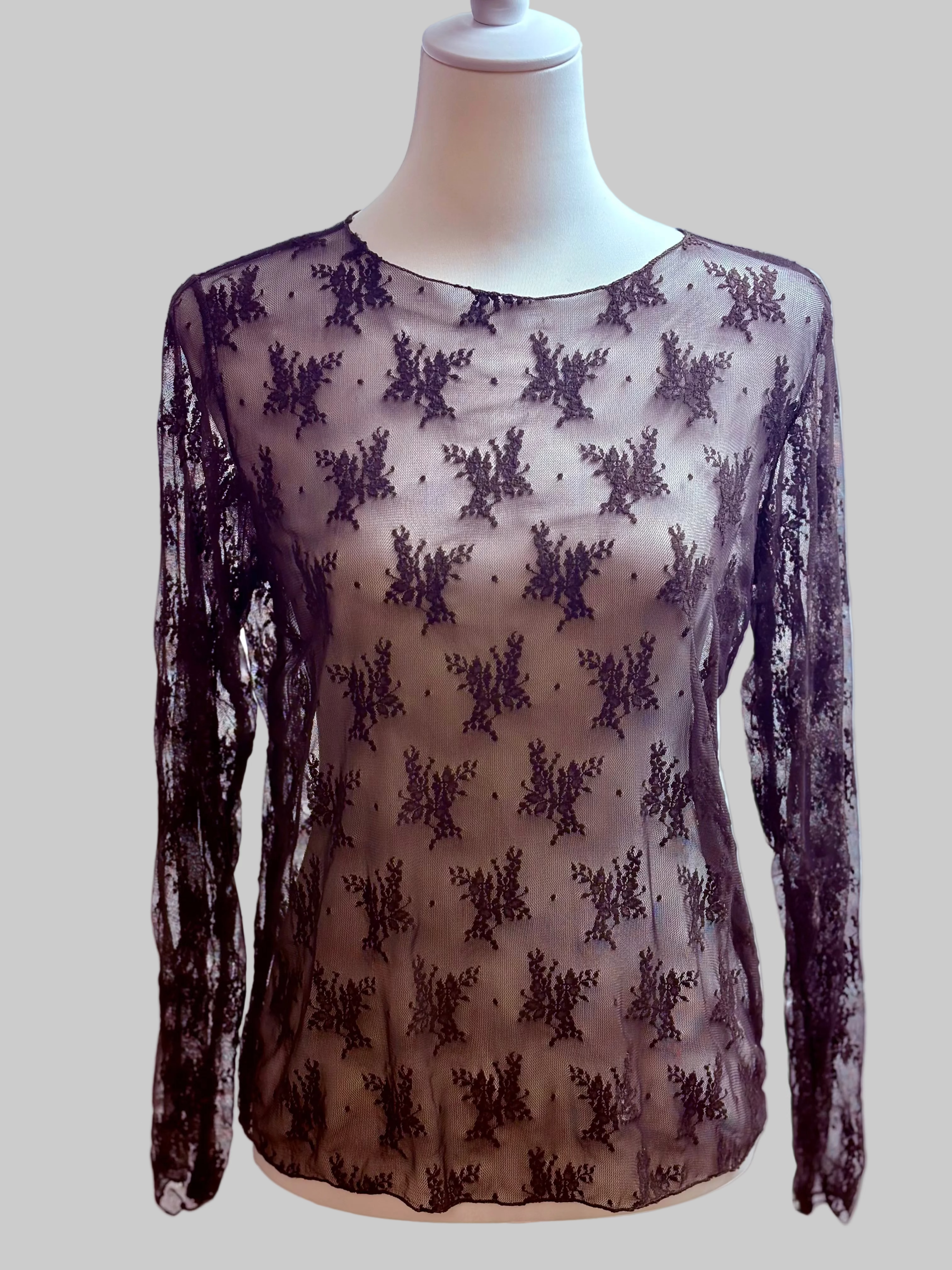 Top aus Spitze mit langem Arm