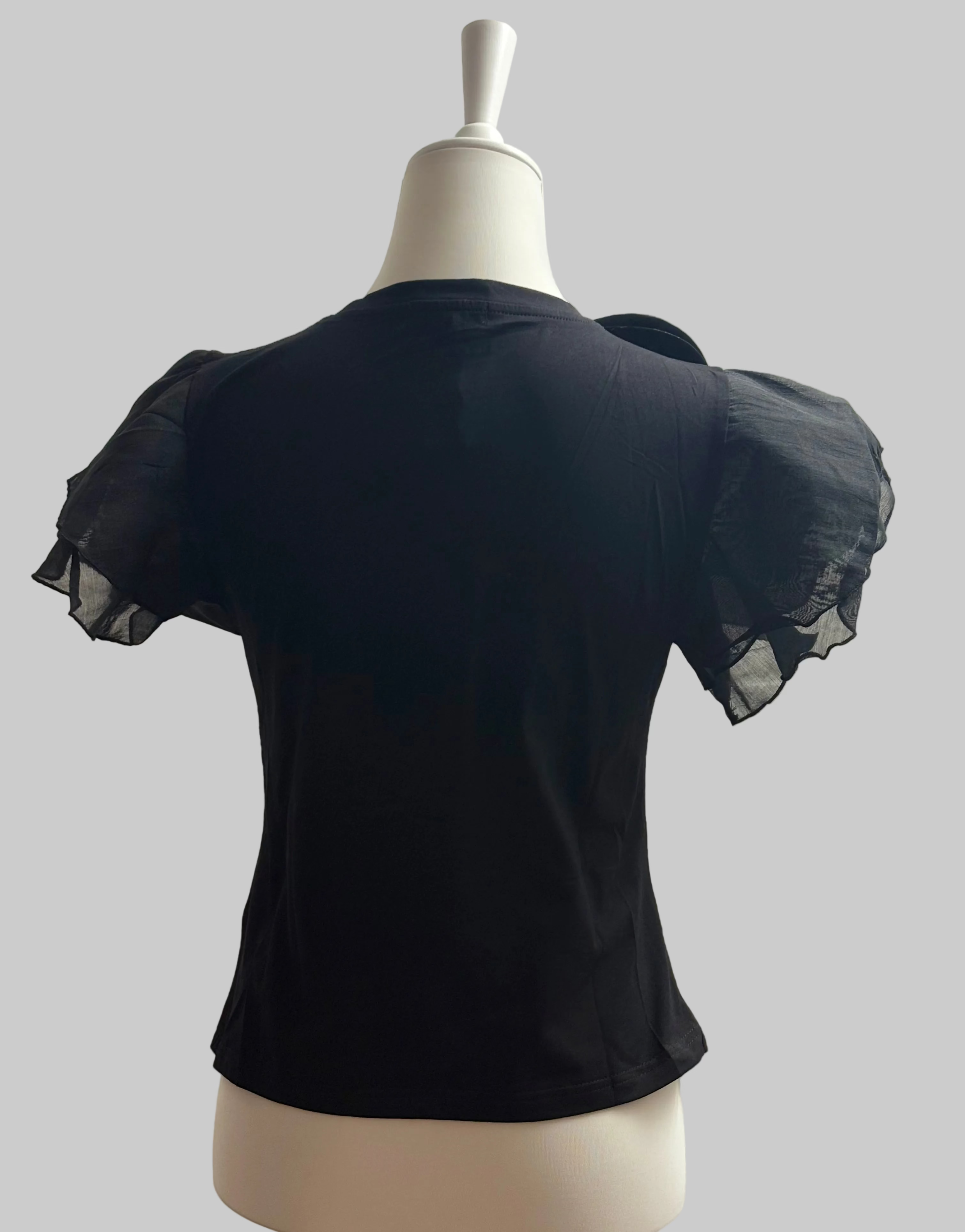 Blumen T-Shirt mit außergewöhnlichen Ärmeln und Spitzsaum