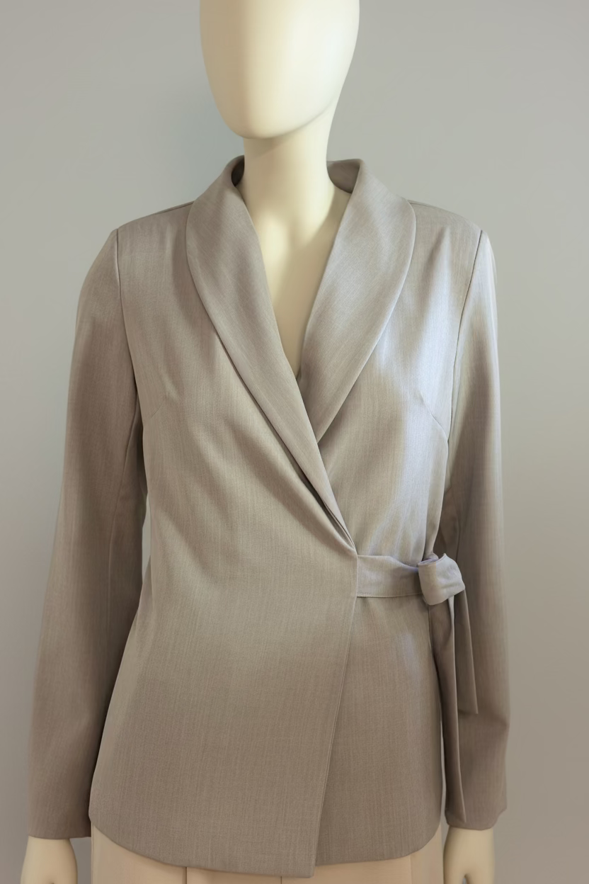 Zweiteiler: Blazer mit Bindegürtel & weiter Hose