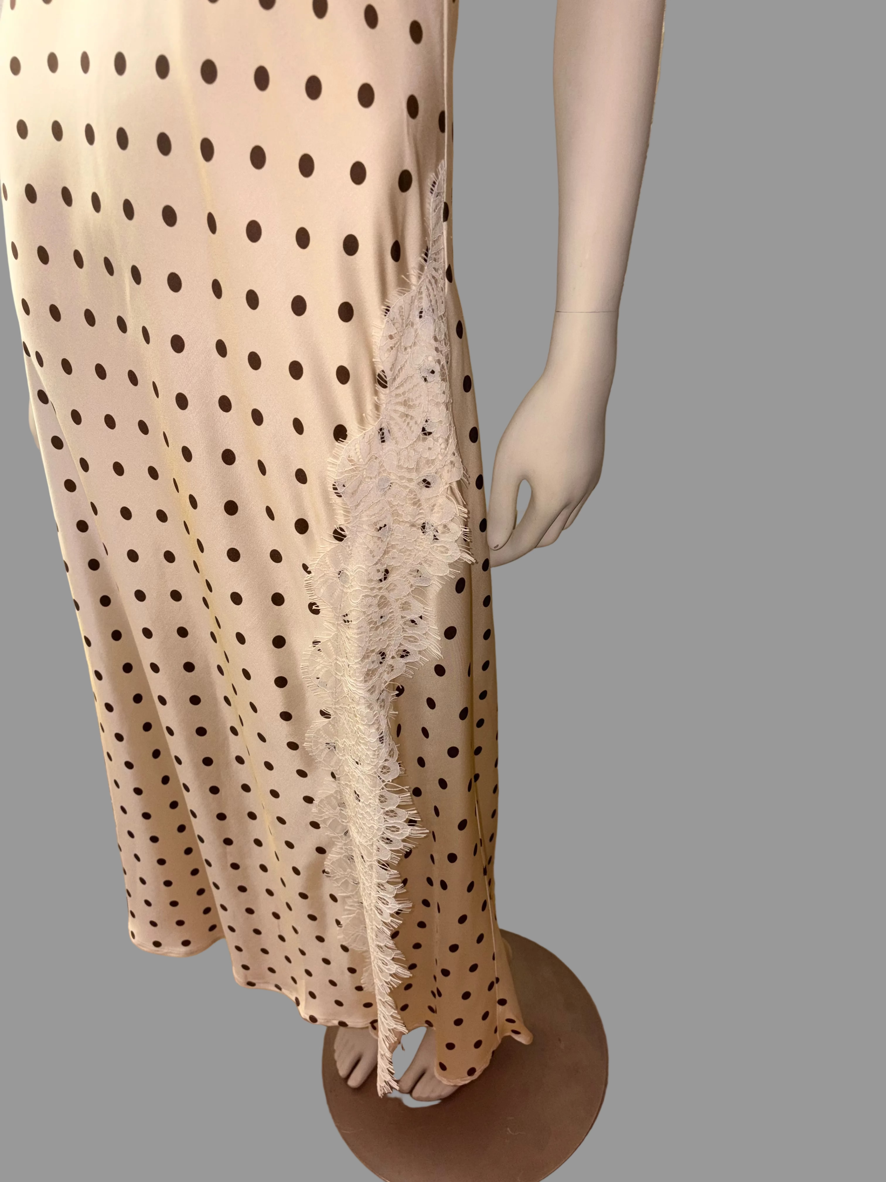 Kleid mit elegantem V-Ausschnitt