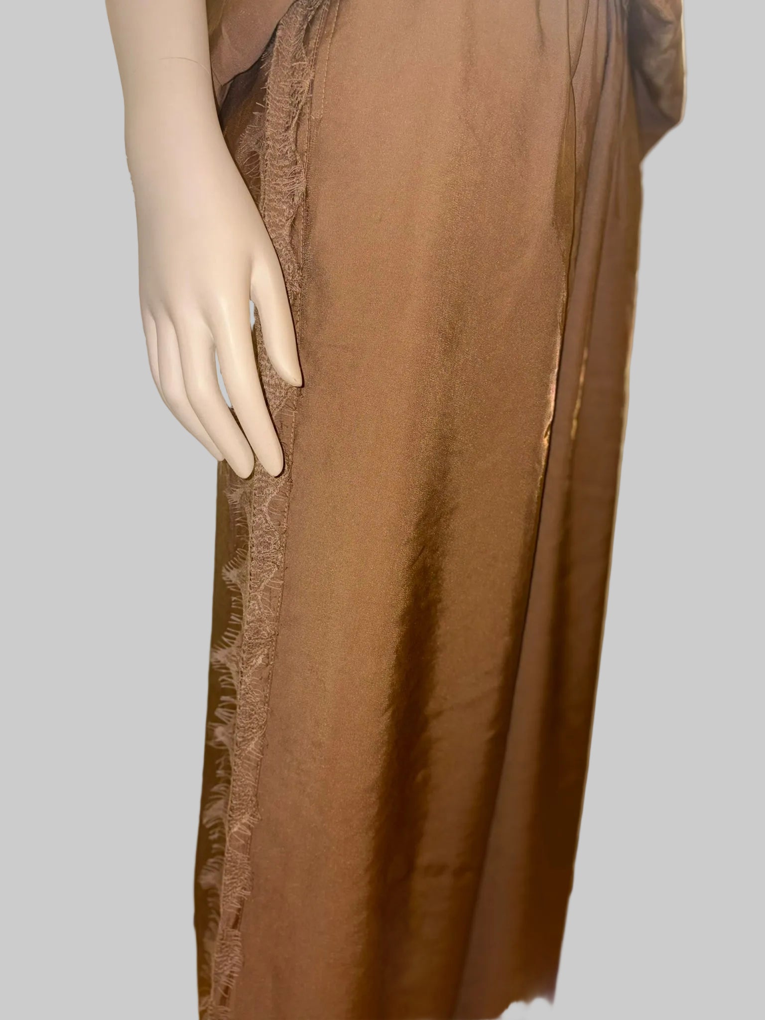 Zweiteiler – Hose & Shirt in Metallic-Kupfer